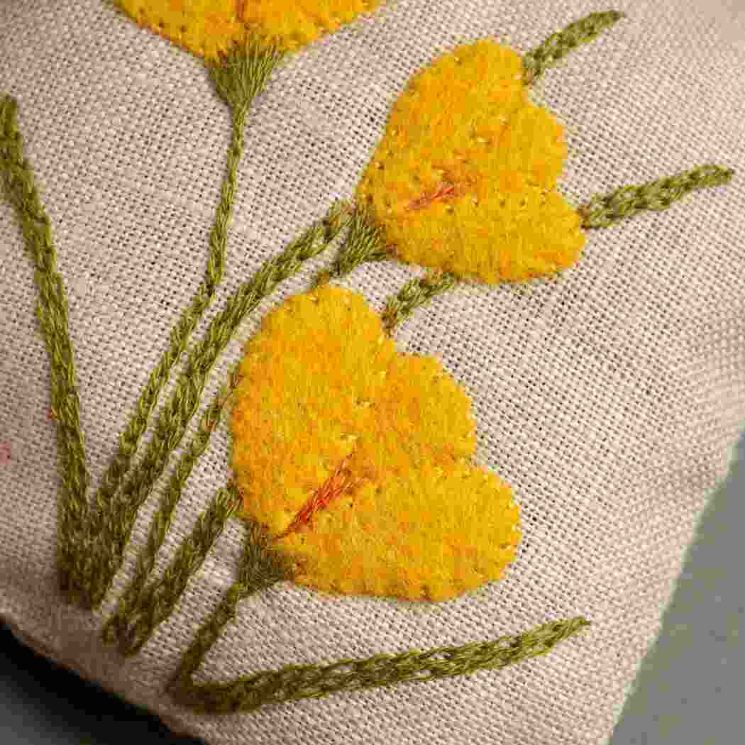 Spring Garden Linen Lavender Potpourri Bags Embroidery DIY Kit