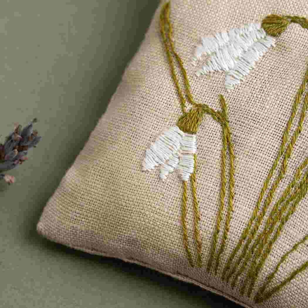 Spring Garden Linen Lavender Potpourri Bags Embroidery DIY Kit